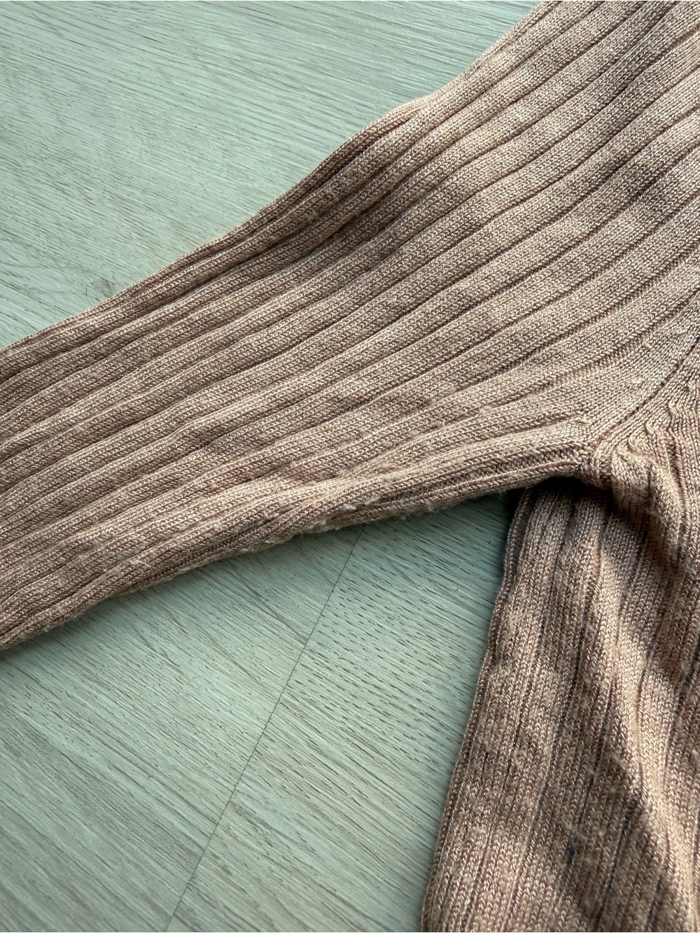 Light Pink Ribbed Button-Up Cropped Cardigan - Picture 3 of 5
